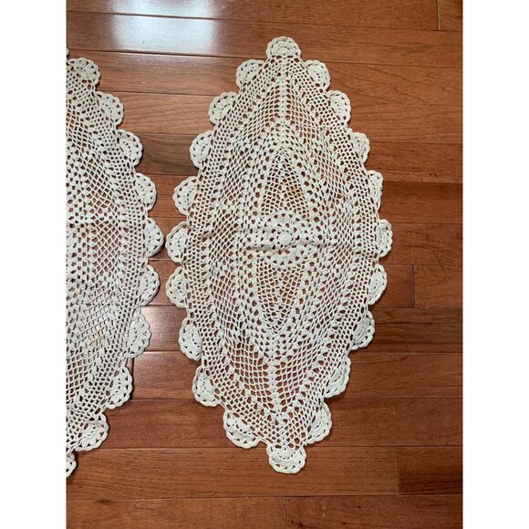 Vintage Handmade Crochet Oval Doilies Set of 2 - Picture 3 of 7